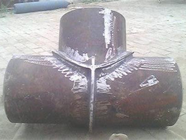 單筋加強(qiáng)焊正三通