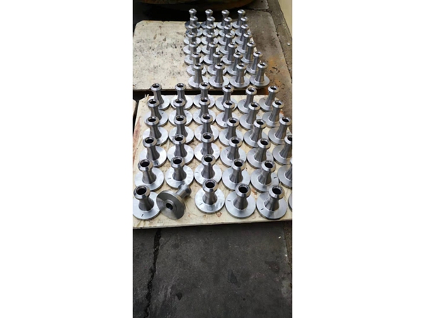 支管臺(tái)法蘭