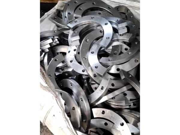 對(duì)開(kāi)法蘭